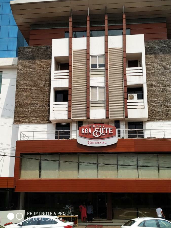 Kga Elite Continental Hotel Tiruvalla Exteriör bild