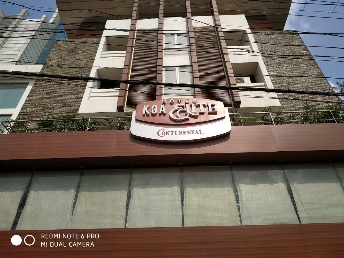 Kga Elite Continental Hotel Tiruvalla Exteriör bild